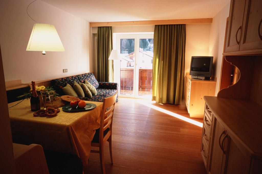 Residence Frea Selva di Val Gardena Bilik gambar